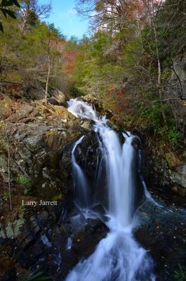 Upper drop of the Appalachian Queen falls ! Taken Nov 2017 (Photo by Larry Jarret) 
